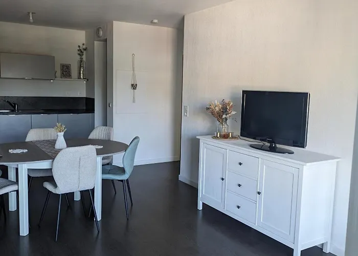 Joli Cocon A Avec Terrasse Vue Appartement *